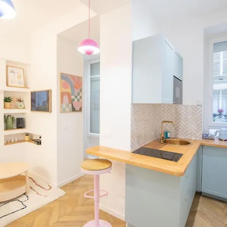 Studio_ Champs-elysees Apartment