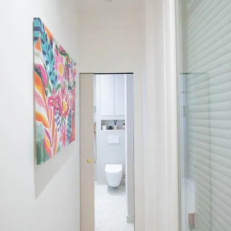 Studio_ Champs-elysees باريس