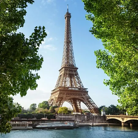 Studio_ Champs-elysees *